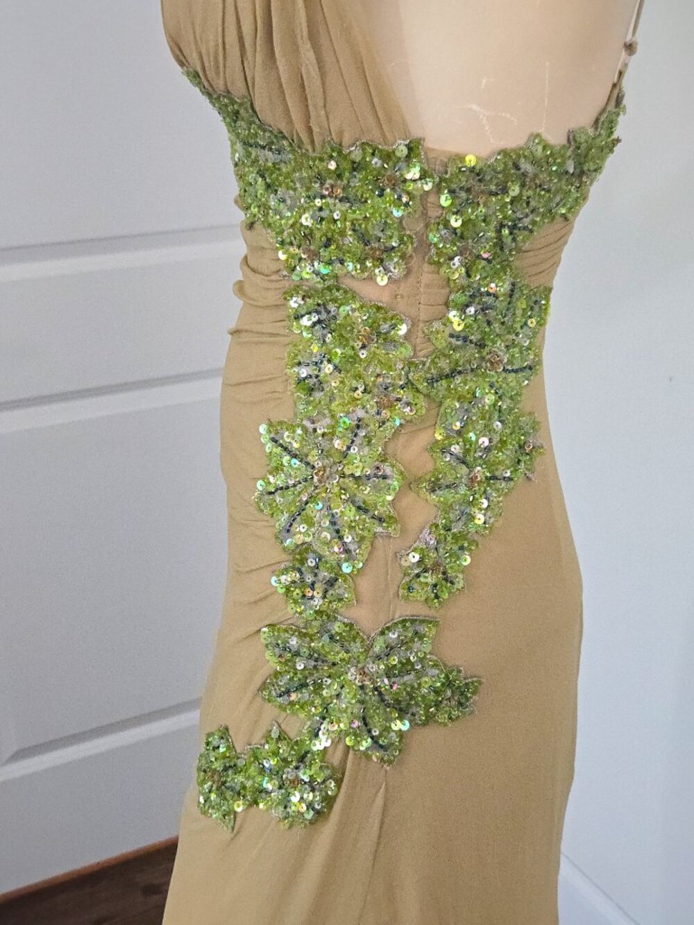 Y2K Vintage Mandalay Evening Gown Green Silk Beaded Sequin Plunging Low Cut 4 - Picture 6 of 14
